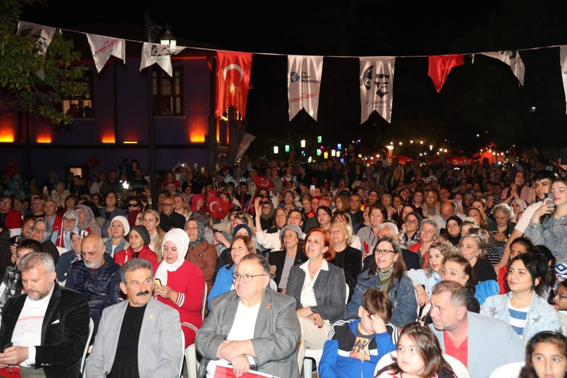 Fatma Kaplan Hürriyet: 19 Mayıs coşkusunu, İzmit’in kalbi Kapanca Sokak’ta yaşamak istedik - Resim: 9