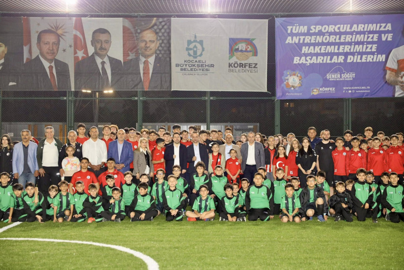 Körfez Kent Spor Kompleksi açıldı - Resim : 3
