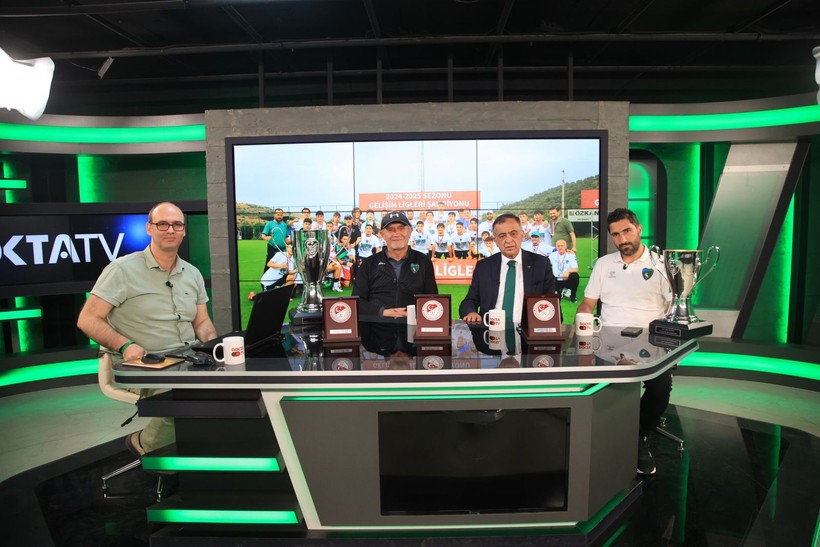 Kocaelispor U-19 Nokta TV stüdyolarında - Foto Galeri- - Resim: 2