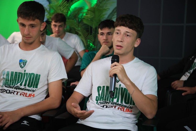 Kocaelispor U-19 Nokta TV stüdyolarında - Foto Galeri- - Resim: 29