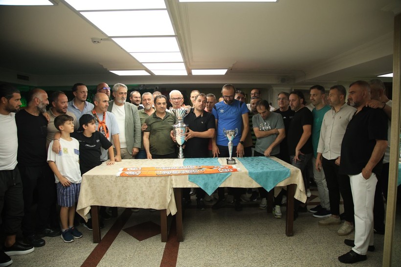 Bekirpaşa Masterler ve İzmit Erenler şampiyonluğu birlikte kutladı... Foto Galeri - Resim: 38