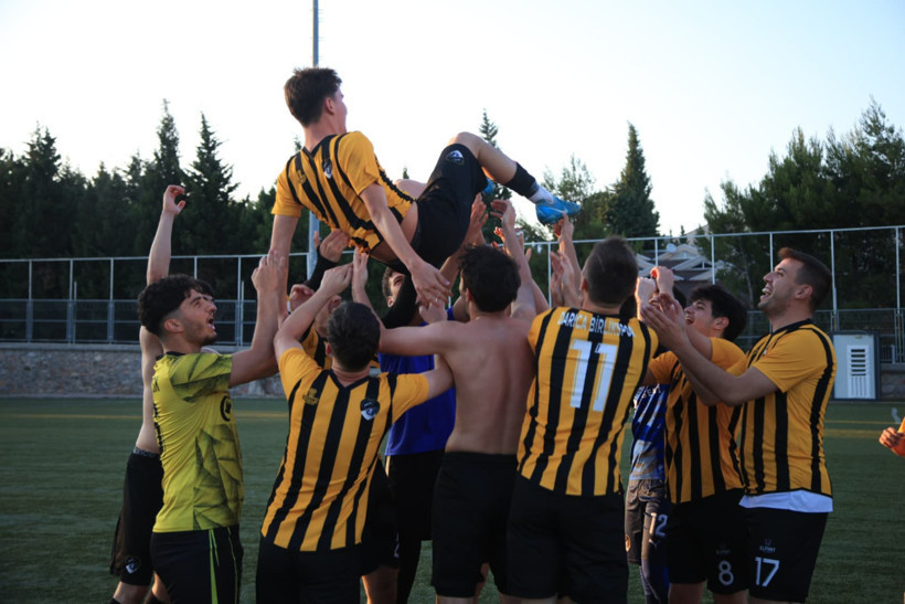 Müthiş düelloda kazanan Darıca Birlik! 1. Amatör Lig'deler! "5-2" - Resim : 1