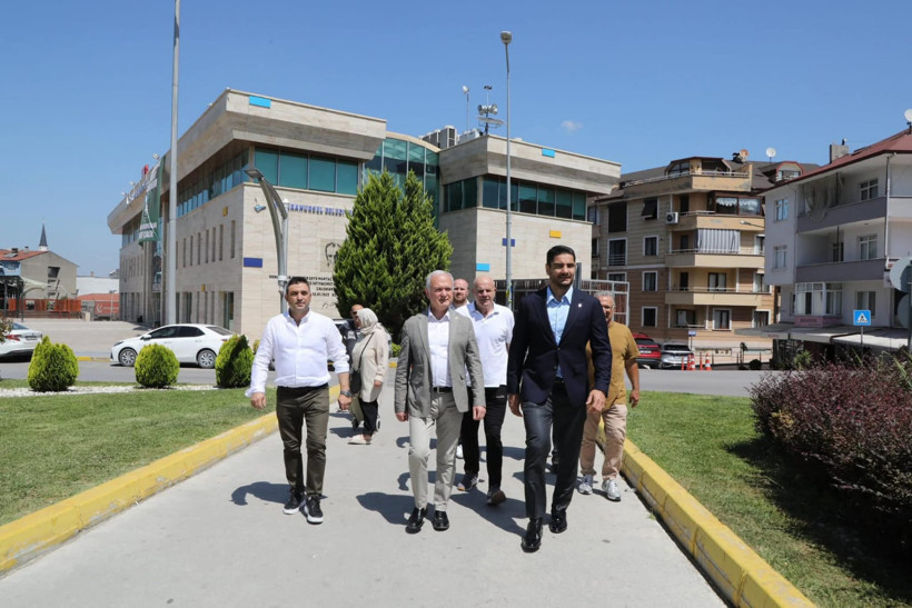 Taha Akgül Karamürsel'de krallar gibi ağırlandı! - Resim : 8