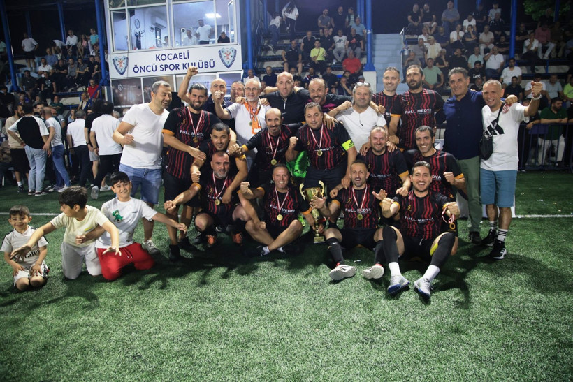 Bekirpaşa Masterler – Kartepe Masterler finalinin foto galerisi - Resim: 48