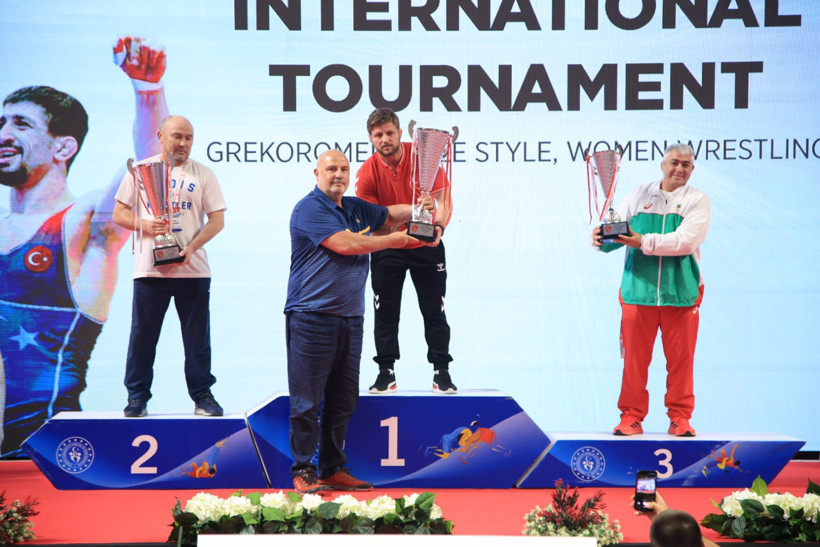 İzmit’teki Yaşar Doğu, Vehbi Emre ve Hamit Kaplan Turnuvası sona erdi - Resim : 8