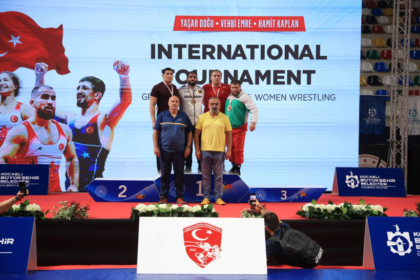 İzmit’teki Yaşar Doğu, Vehbi Emre ve Hamit Kaplan Turnuvası sona erdi - Resim : 10