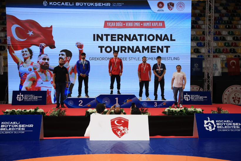 İzmit’teki Yaşar Doğu, Vehbi Emre ve Hamit Kaplan Turnuvası sona erdi - Resim : 11