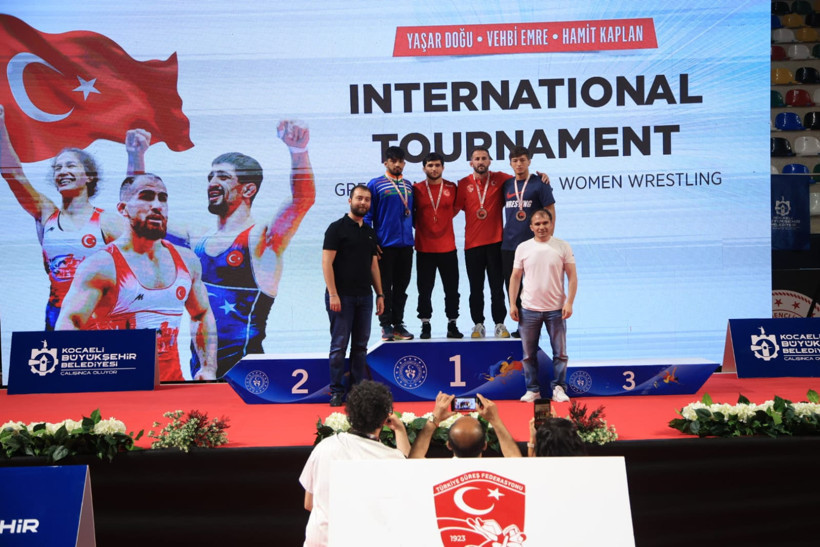 İzmit’teki Yaşar Doğu, Vehbi Emre ve Hamit Kaplan Turnuvası sona erdi - Resim : 4