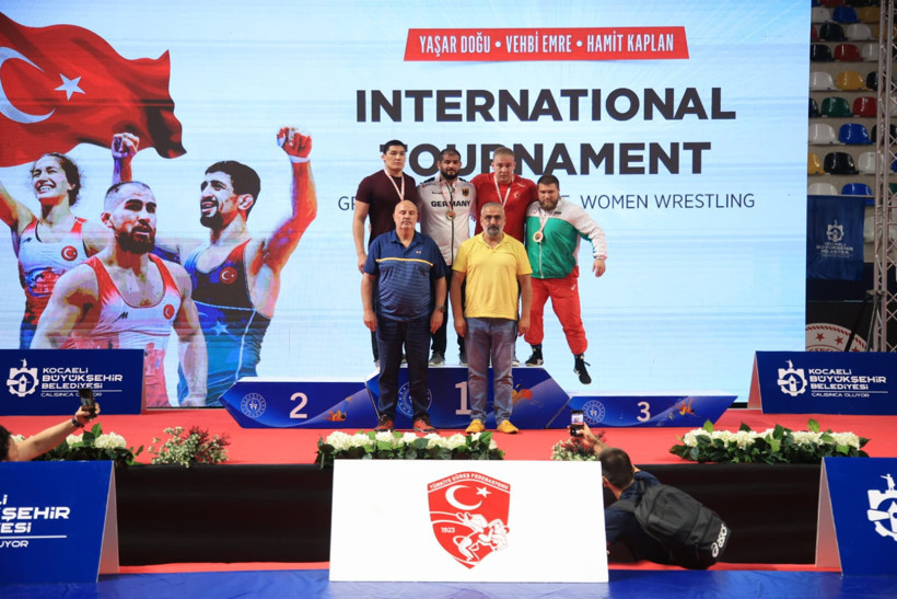 İzmit’teki Yaşar Doğu, Vehbi Emre ve Hamit Kaplan Turnuvası sona erdi - Resim : 2