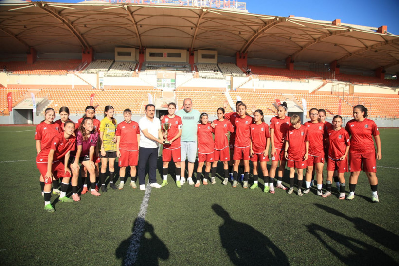Kocaeli Kadın Futbol Kulübü, Türkiye şampiyonasında! “10-0” - Resim : 4