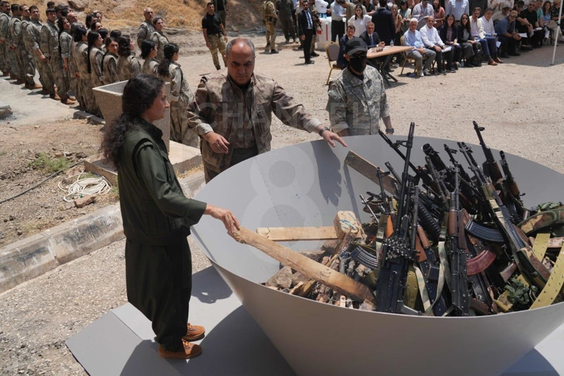 Eski dava arkadaşları birbirine girdi... 'İşine bak Apocu!' - Resim: 3