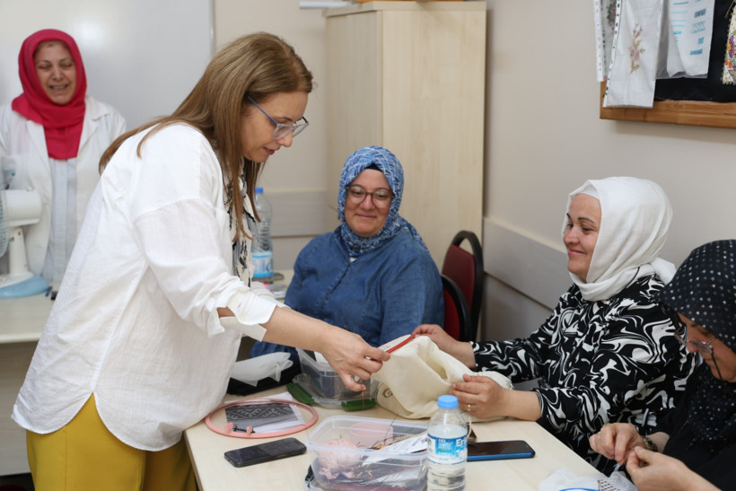 Berna Abiş'ten aşure ikramı - Resim : 1