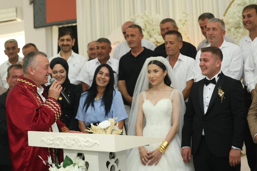 Tahir Büyükakın'dan yoğun hafta sonu mesaisi - Resim : 1