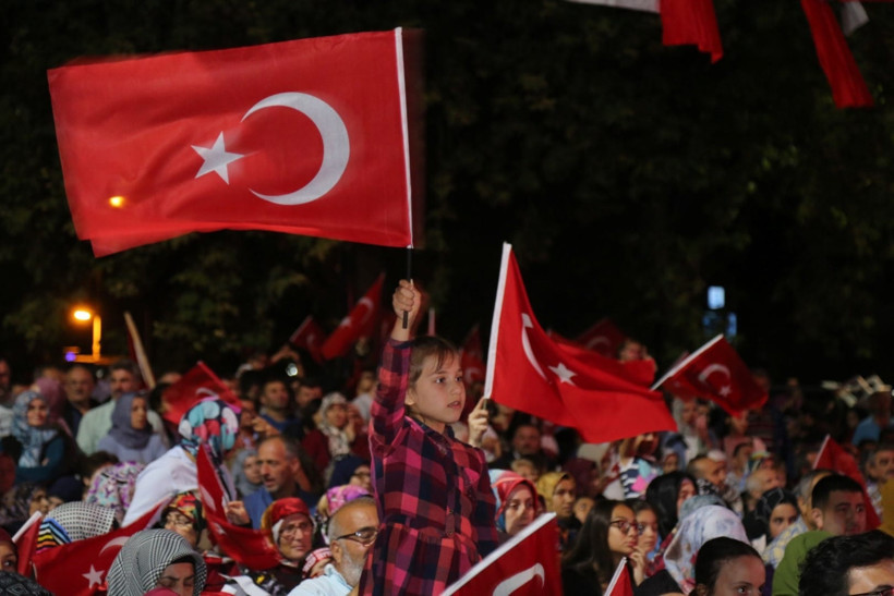 Gölcük'te anlamlı 15 Temmuz programı - Resim : 1