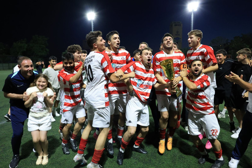 Körfez İlçesi Birlikspor – Başiskele Birlikspor maçının fotoğraf galerisi - Resim: 21