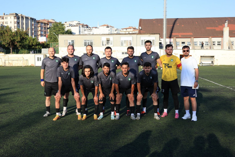 Körfez İlçesi Birlikspor – Başiskele Birlikspor maçının fotoğraf galerisi - Resim: 1