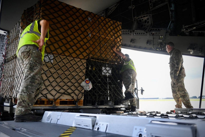 Belçika’dan Gazze’ye havadan yardım: 15 ton malzeme bırakıldı - Resim : 4