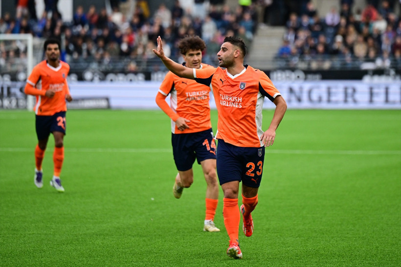 Başakşehir Norveç'ten büyük avantajla dönüyor: 1-3 - Resim : 1