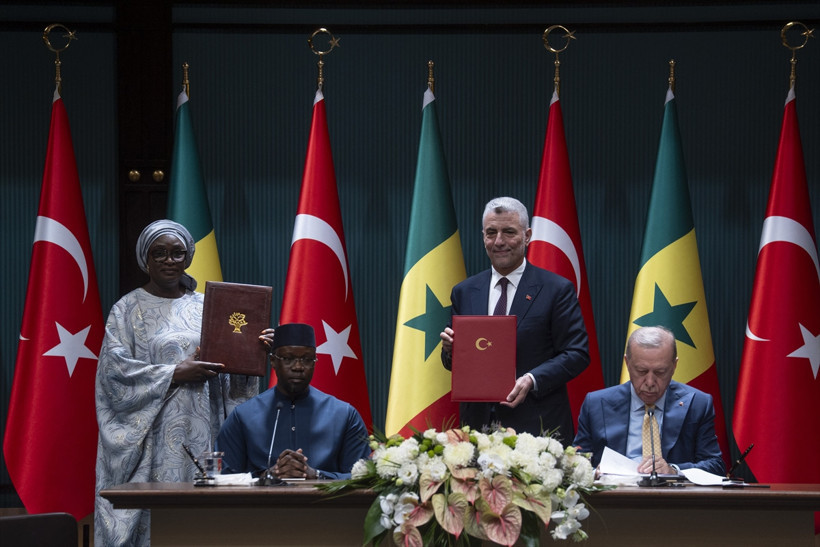 Recep Tayyip Erdoğan: Çocukları açlığa mahkum edenler hesap verene kadar mücadelemiz sürecek - Resim : 2