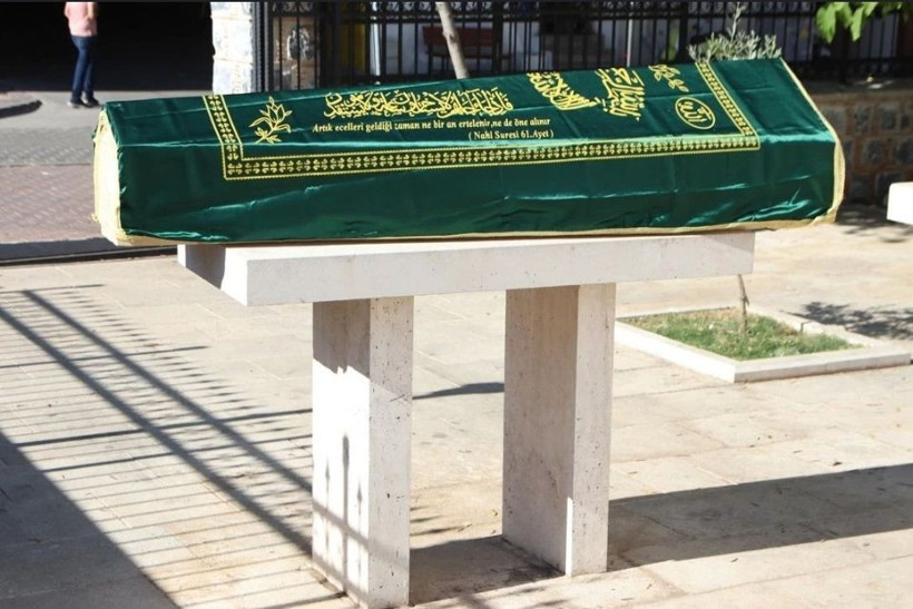 Efsane şarkıcı hayata veda etti - Resim: 1