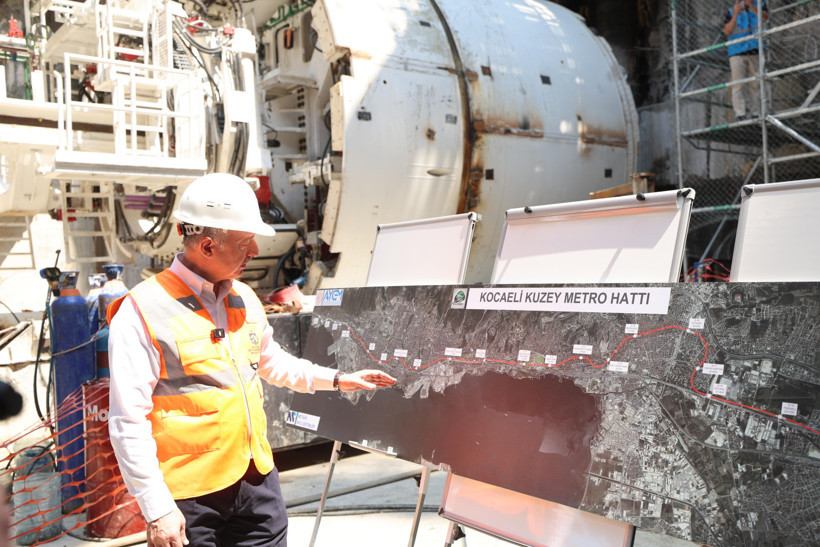 Tahir Büyükakın: Şehrimiz adına tarihi bir adım atılıyor - Resim : 1