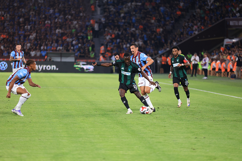 Yazık oldu... 16 yıl sonra puansız başlangıç - Resim : 1