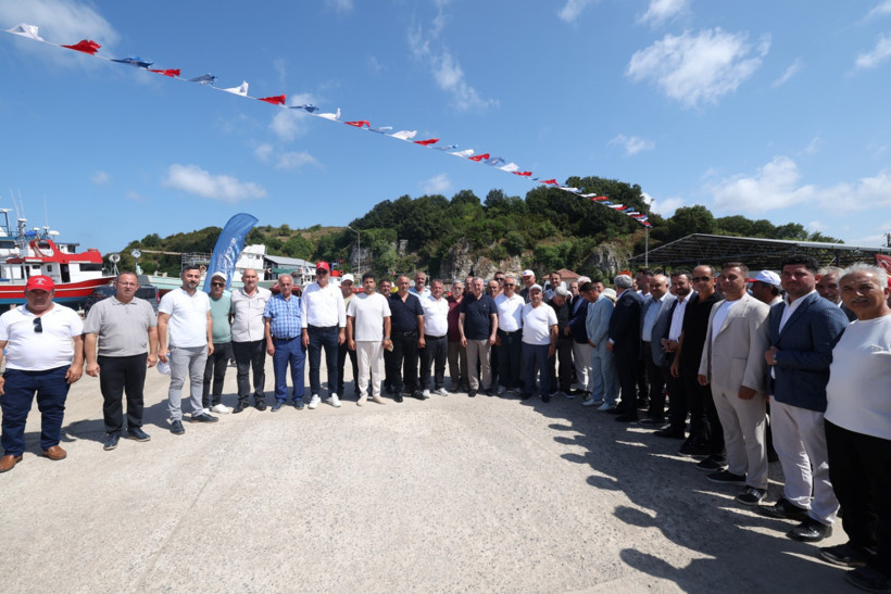 Vira Bismillah... Tahir Büyükakın balıkçılarla denize açıldı - Resim : 3