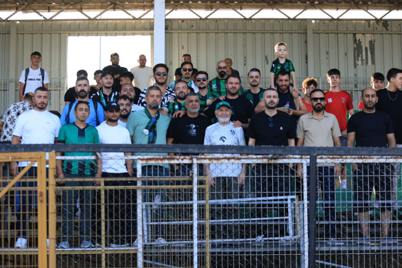 Kocaelispor taraftarından Selçuk İnan'a destek - Resim : 1