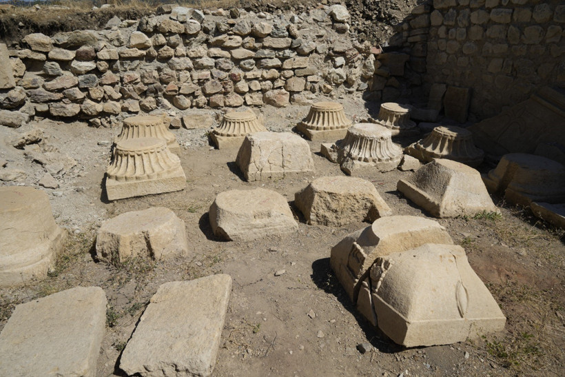 Anadolu'nun en narin kadın iskeletleri Satala'da ortaya çıktı - Resim : 2