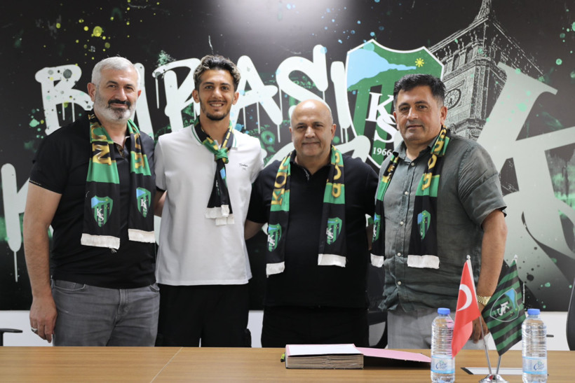 Kocaelispor, Tayfur Bingöl ile imzaladı - Resim : 1