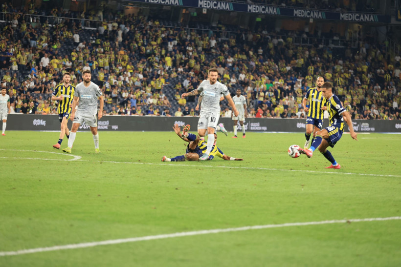 Körfez, Kadıköy'de aradığını bulamadı - Resim : 8