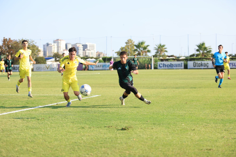 Kocaelispor PAF takımı İstanbul'dan eli boş döndü - Resim : 2
