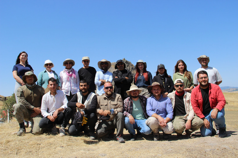 Öğrenciler Selçuklu tarihine ışık tutacak kazı çalışmlarında aktif rol oynuyor - Resim : 3