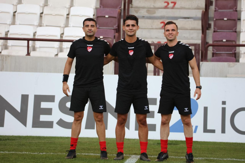 4-4’lük Elazığspor – Adana 01 maçında Kocaeli Bölgesi hakemleri konuşuldu! - Resim : 1