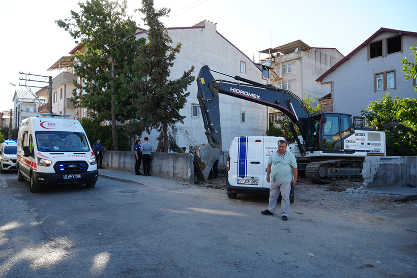 Kocaeli'de korku dolu anlar! Doğalgaz borusu delindi... - Resim : 2