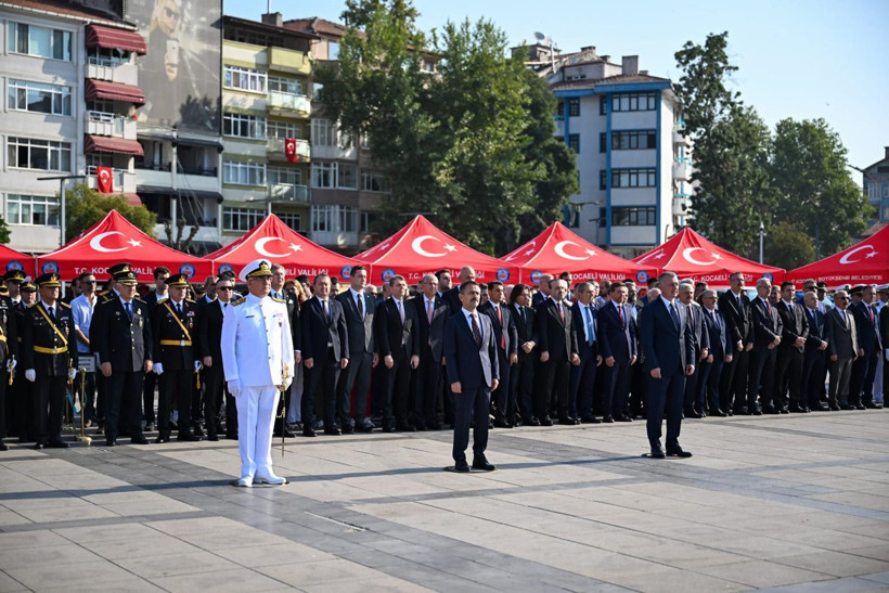 Kocaeli'de Zafer Bayramı sevinci meydanlara taştı - Resim : 5