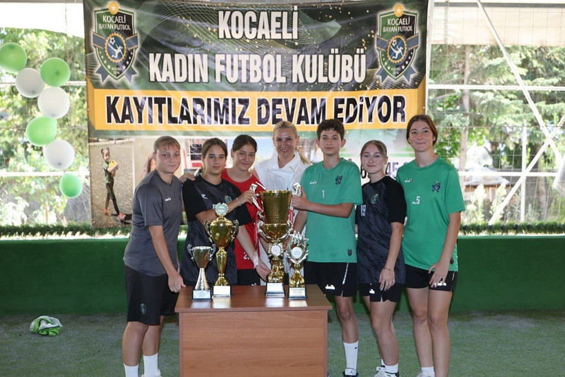 Kocaeli Kadın Futbol Kulübü, Kırağası’nı konuk etti! - Resim : 14
