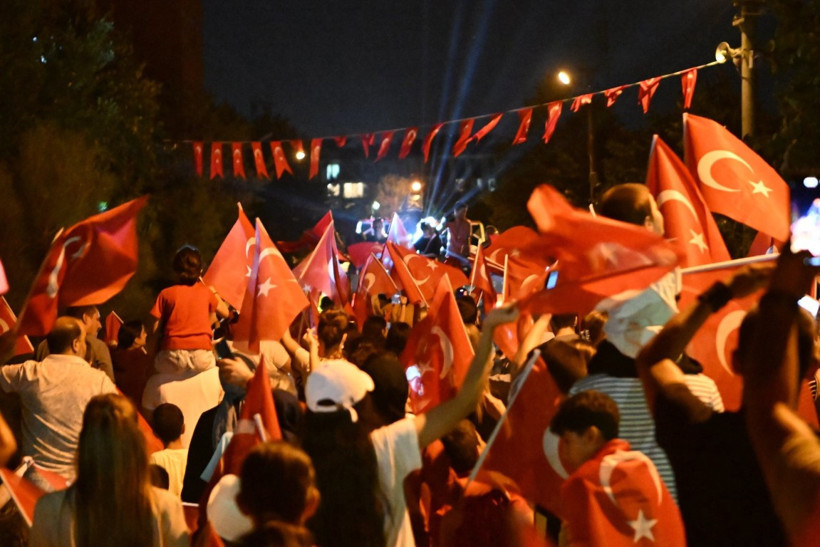 Zafer Bayramı Kartepe'de coşkuyla kutlandı - Resim : 1