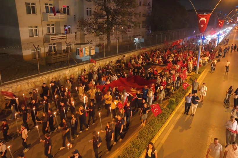 Gölcük'te Zafer Bayramı coşkusu yaşandı - Resim : 3
