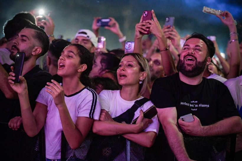 Her şey Yıldız Tilbe için! Arkadaşına basamak oldu - Resim: 4