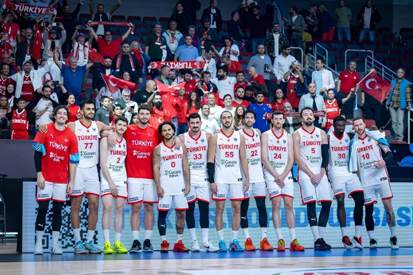 12 dev adam zorlansa da son 8’de! “85-79” - Resim : 1