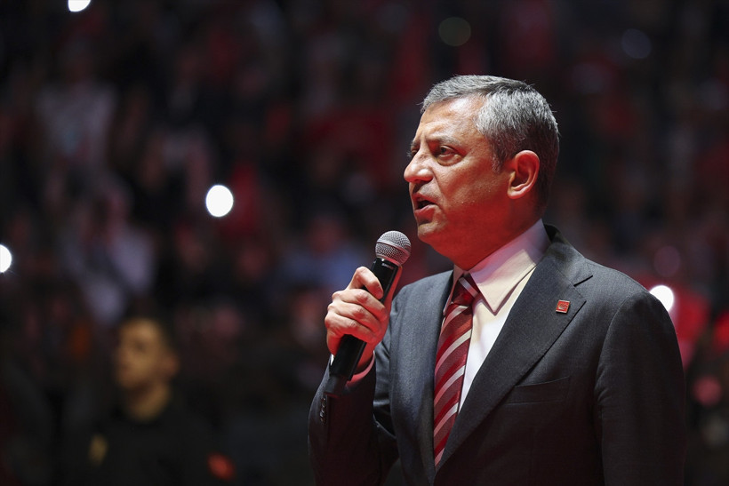 Özgür Özel'den Gürsel Tekin'e: Mahcup olacaksın... - Resim : 1