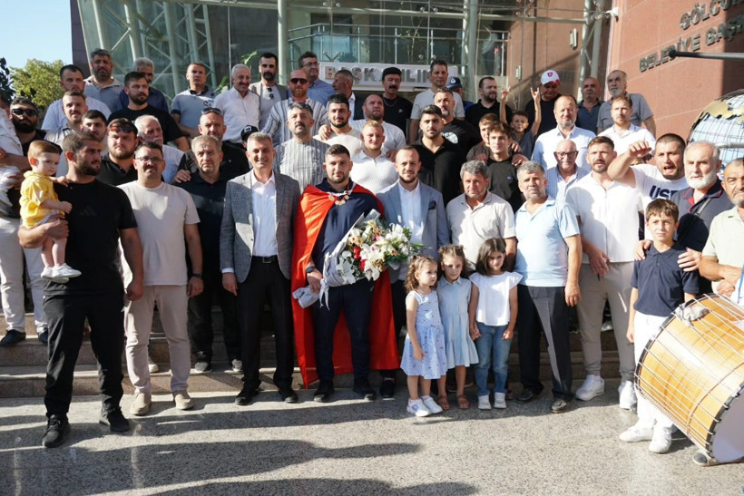 Çok daha güçlü döneceksin Abdulrefik! - Resim : 1