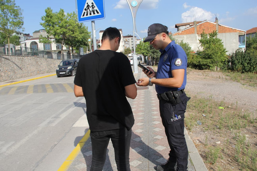 Kocaeli'de okul çevrelerinde sıkı denetim! - Resim : 1