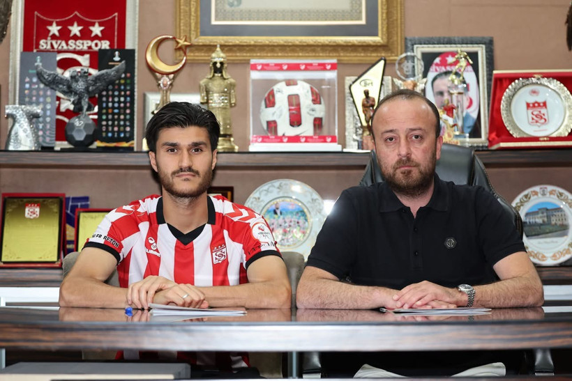Sivasspor, Yusuf Cihat Çelik ile anlaşmaya vardı - Resim : 1