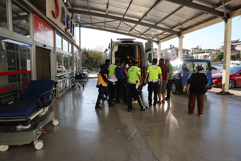 Korkunç kaza! Trafik polisi ağır yaralandı - Resim : 1