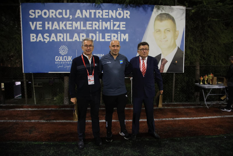 Gölcük Belediyesi Başkanlık Kupası İhsaniyespor'un! "2-1" - Resim : 4