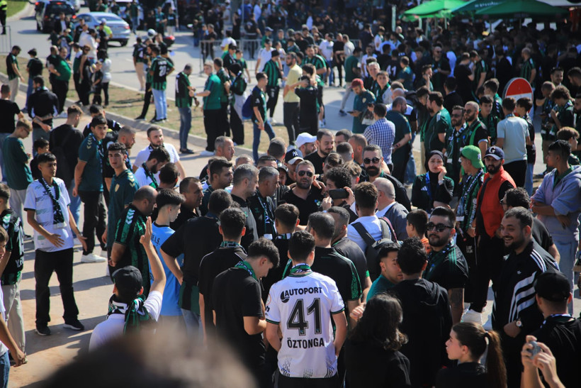 Yok böyle izdiham - Resim : 2