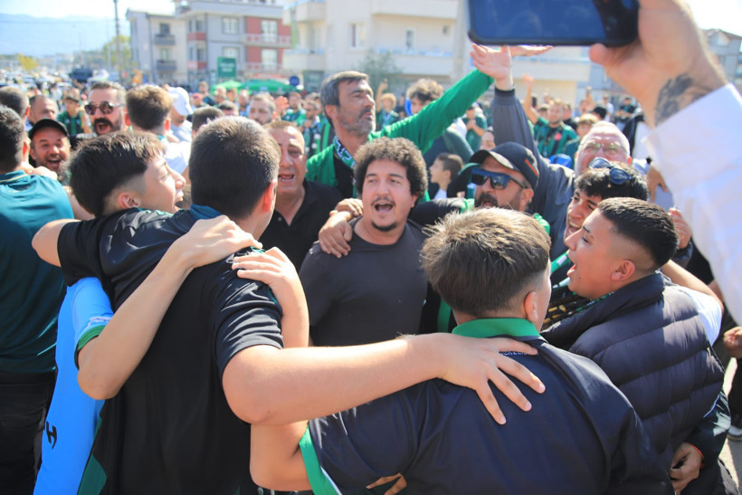 Yok böyle izdiham - Resim : 1