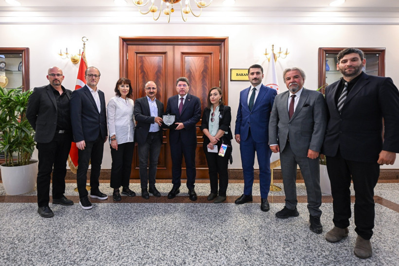 Bisiklet sporunun kurmaylarından Adalet Bakanı Tunç’a çok önemli ziyaret! - Resim : 2